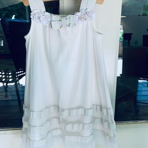 So pretty, girls soft white dressy dress size 4T